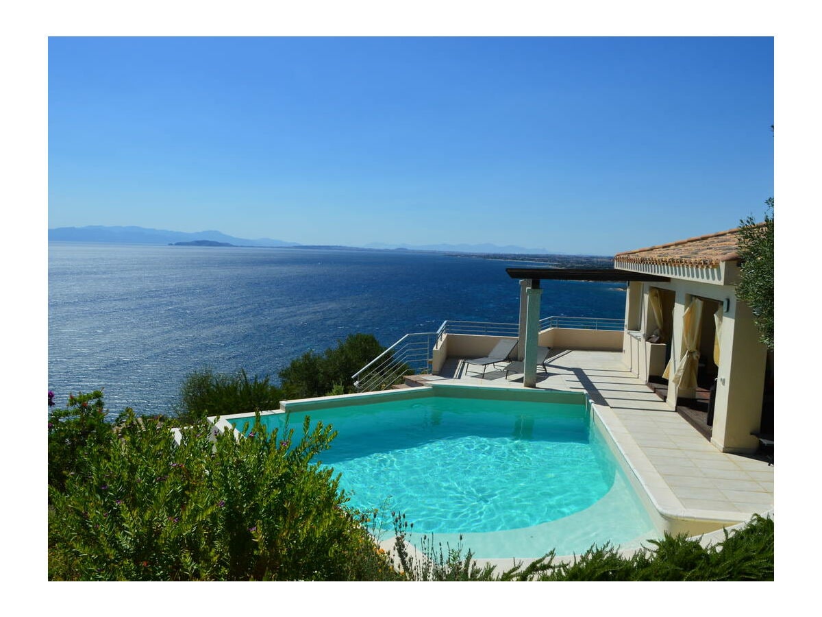 Villa Paradiso, its private pool and stunning views