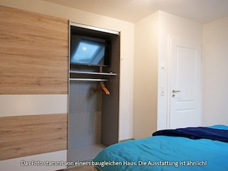 2. Schlafzimmer im OG