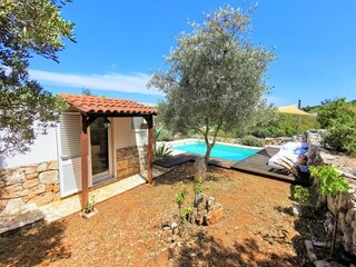 Villa Luna and a pool