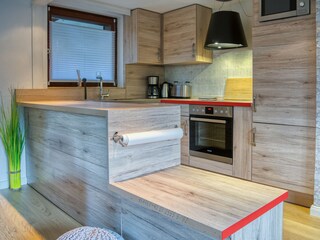 Küche mit Spielecke für Kinder