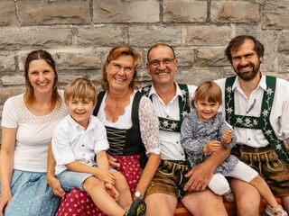 Ihre Gastgeber: Familie Schratt