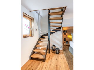 Treppe vom Schlaf- in den Wohnbereich