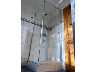 Ferienhaus Paaskewind, Badezimmer, Dusche