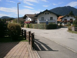 Anfahrt von der Bauhofstraße zum Auweg links