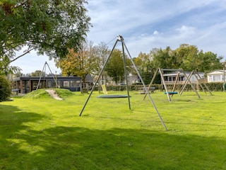 Der Kinderspielplatz im Park