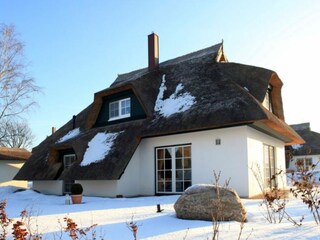 Außenansicht im Winter.