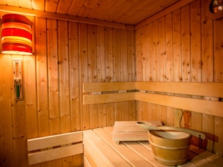 Sauna im EG.