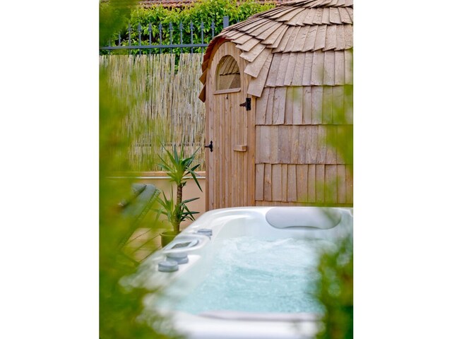 Privater Whirlpool und Sauna