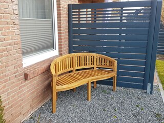 Bank auf der Terrasse