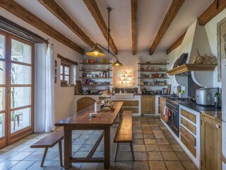 Villa Barat Caratteristiche 8