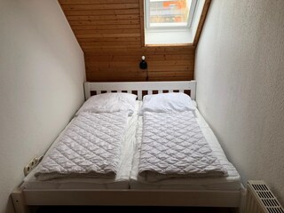zweites Schlafzimmer 41-09-02