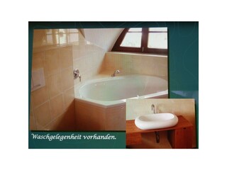 Wannenbad im 1.OG