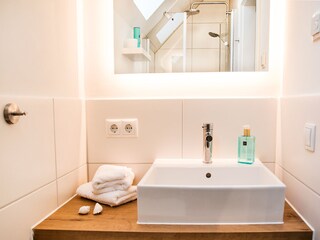 Badezimmer OG mit Raindance Dusche