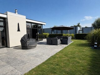 Terrasse mit gemütlicher Sitzecke