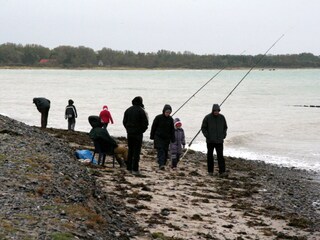 Angler an der Ostsee