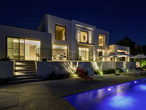 Villa Freesia - Prachtige moderne villa