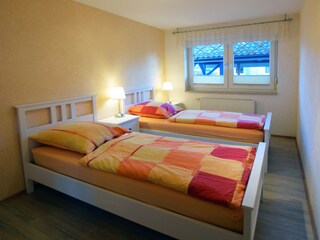 Schlafzimmer II mit Insektenschutz