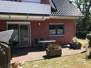 Terrasse am Vormittag im Juni 20