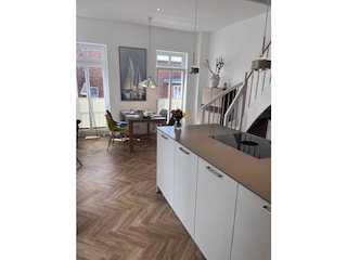 Küche mit Essbereich