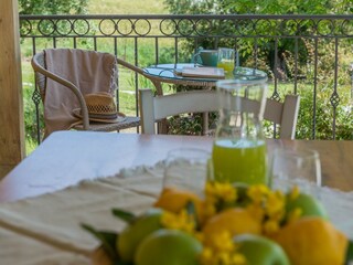 Casa Magica - Detail of the outdoor table