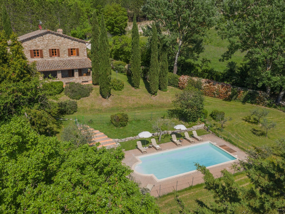 Casale San Francesco - Privatvilla aus Stein mit Pool