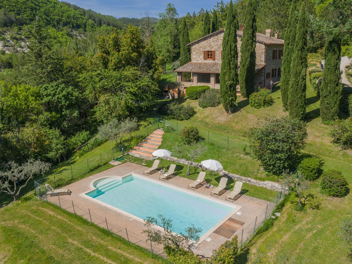 Casale San Francesco - Privatvilla aus Stein mit Pool