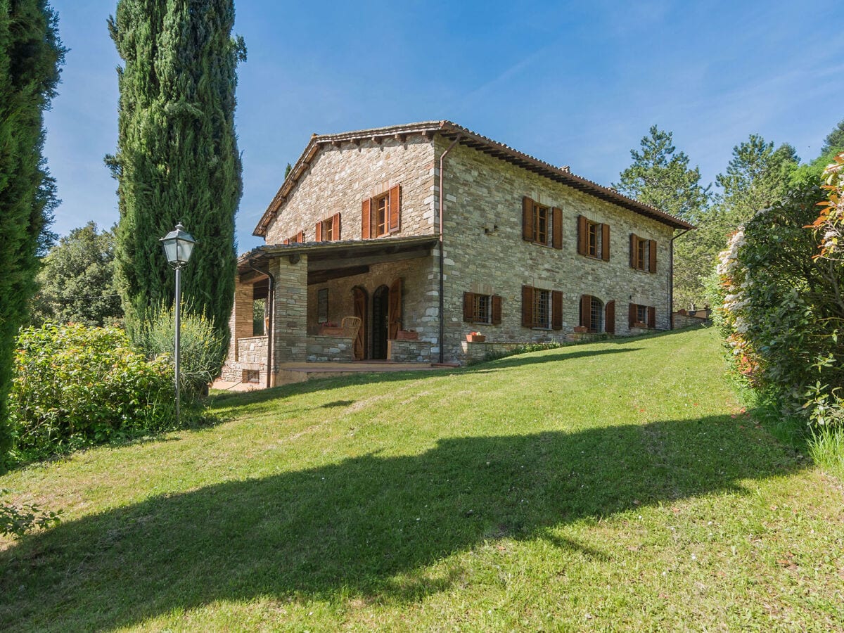 Casale San Francesco - Privatvilla aus Stein mit Vorbau