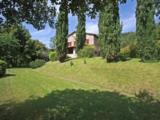 Casa San Francesco- wide garden