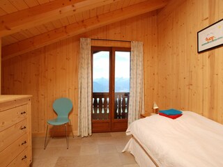 2 Schlafzimmer mit Balkon