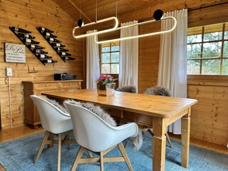 Living-/ dining room
