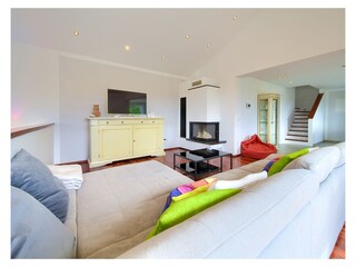 Villa mit beheiztem Pool & Meerblick