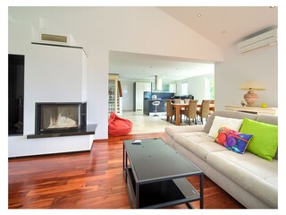 Villa mit beheiztem Pool & Meerblick