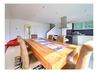 Villa mit beheiztem Pool & Meerblick