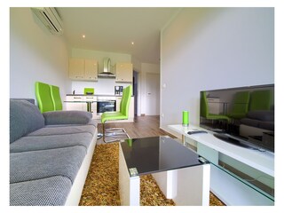 Villa mit beheiztem Pool & Meerblick