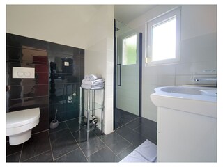 Villa mit beheiztem Pool & Meerblick