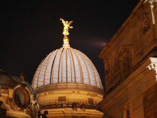 Brühlsche Terrasse bei Nacht
