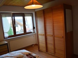 Schlafzimmer 1