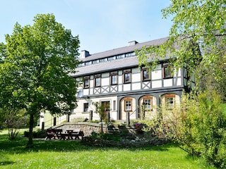 Umgebindehaus "Wiesenperle" mit zwei Ferienwohnungen