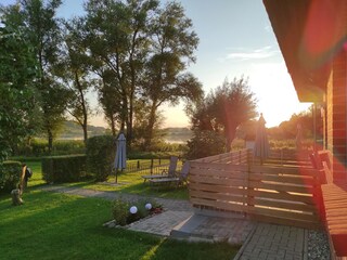 Terrasse und Garten