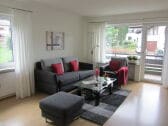 Wohnzimmer mit Südbalkon