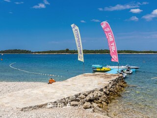 der Strand, kristallklares Meer