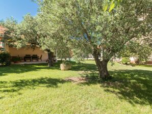 Appartement de vacances KIM avec son propre jardin près de la plage de Pula - Pula - image1