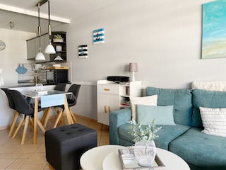 Kultiviertes Wohn-/Esszimmer