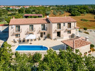 Villa Galižana Ambiente 27