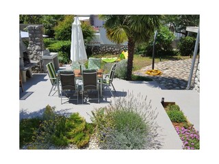 Apartment Njivice Außenaufnahme 5