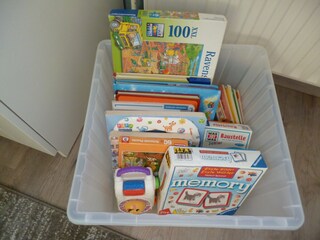 Spielekiste im Kinderzimmer