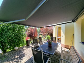 Terrasse mit Markise
