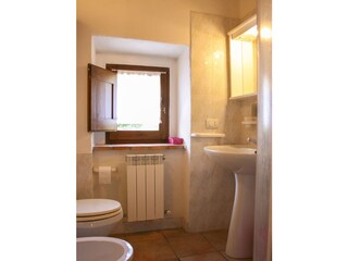 Villa Cortona Bathroom 26
