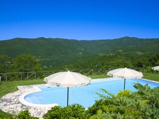 Villa Cortona Swimming Pool 34