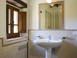 Villa Cortona Bathroom 29